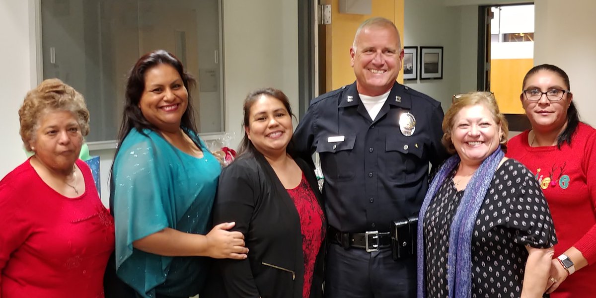 Happy Holidays from the Harbor Area and Harbor Volunteers. (Harbor Area Volunteer Holiday Mixer) @LAPDEnsley <a href="/Harbor_SLO1/">Adriana Bravo</a> <a href="/lapdgespinoza/">Commander Gisselle Espinoza</a> <a href="/fiveslonua/">FiveSLO_Nua</a> <a href="/Harbor_SLO1/">Adriana Bravo</a> <a href="/OfficerPag/">Officer Pagulayan</a> <a href="/frank_slo/">Frank Lopez LB</a>