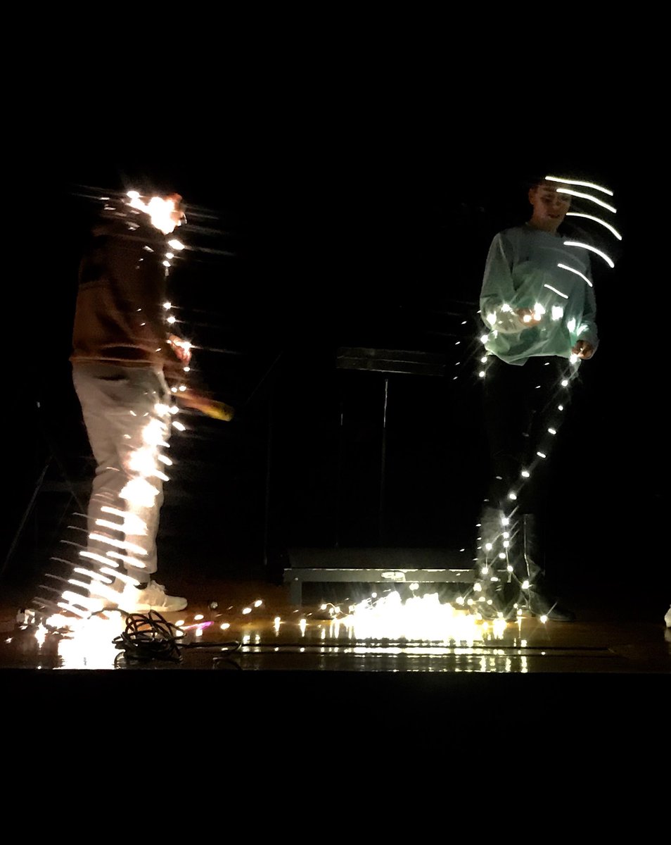 amy_lindenbaum's tweet image. Drawing with light in digital photography #makecoolstuff #hsart