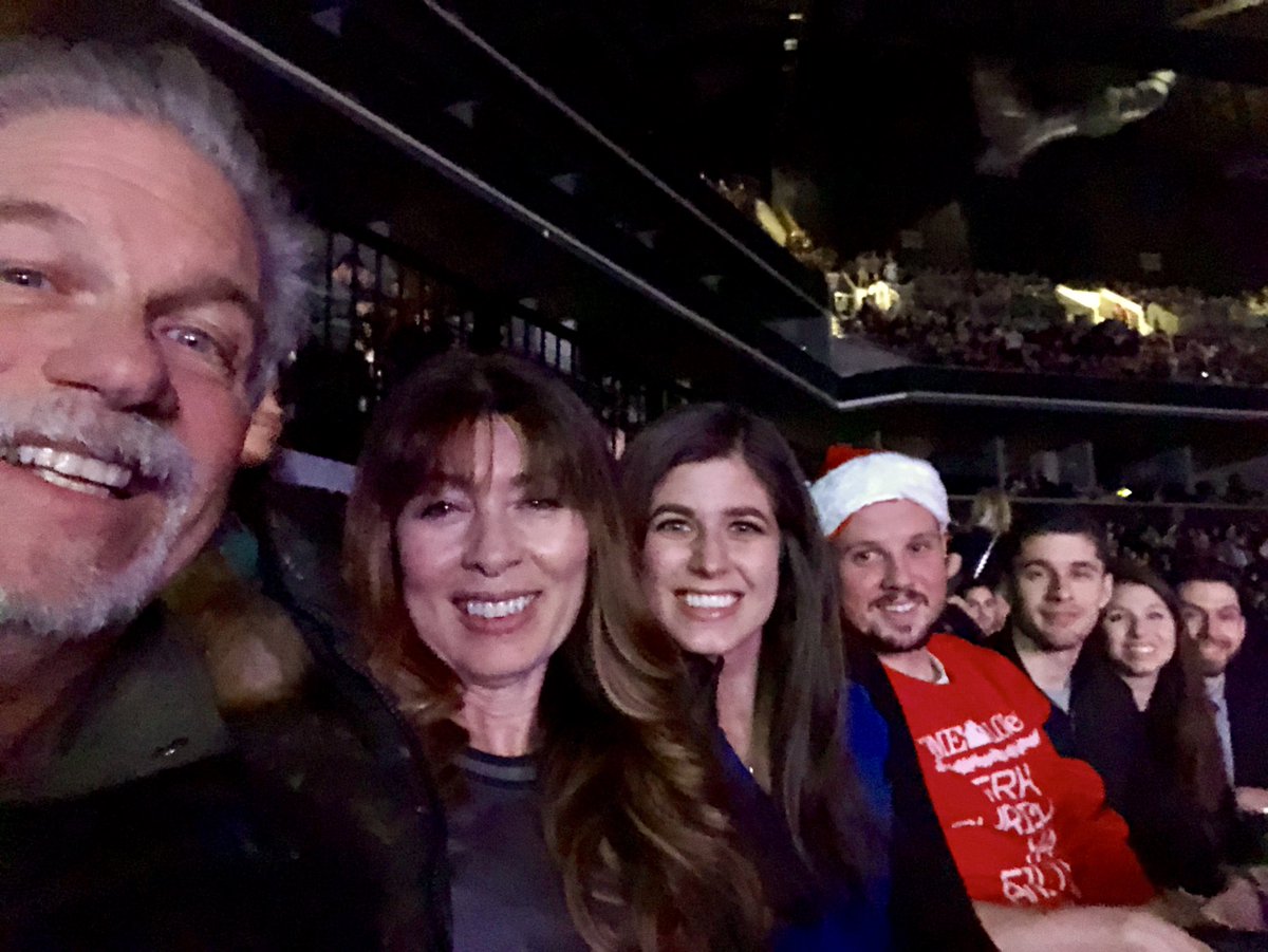 JillianGalasso's tweet photo. Fam takes on #ALT923NSSN 🎅🏻🎶 https://t.co/lOpcLmYhjC