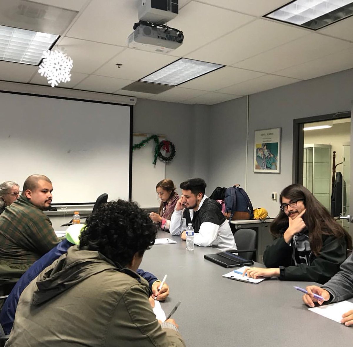 CalStateLA_ASCE's tweet photo. Yes, we see you David 😂
#board #meeting #CSULA
#engineering https://t.co/35ol8mEHl7