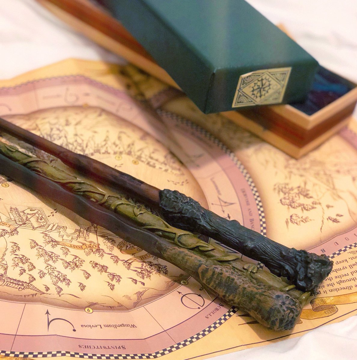 Witchcrafting & Wizardry (@witchcraft_wiz) on Twitter photo An iconic wand trio ✨ An iconic wand trio ✨