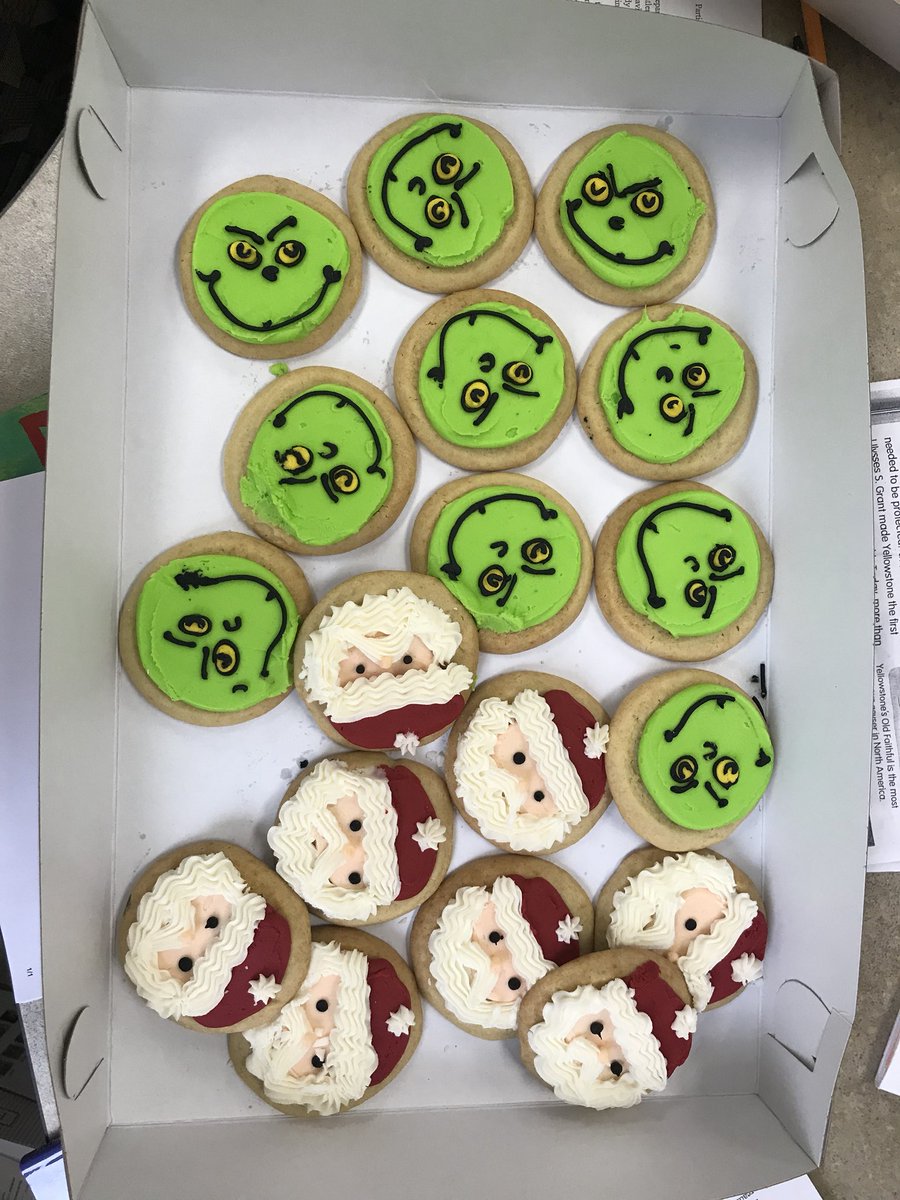 millermiddies's tweet photo. My precious mom bought these cookies from @MiltonsDonuts for my kids’ families on conference night! So very sweet! #MiddieRising #ThisIsWe #ChampionStatus https://t.co/X98kxRZ4rn