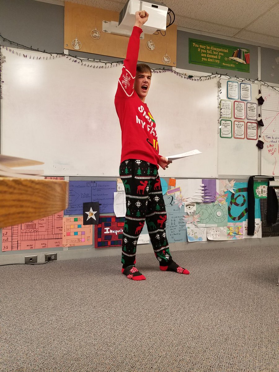 HayBarnum's tweet photo. Friend--"So, what's it like to be a forensics coach?"
Folks, it's awesome. Simply awesome.
#PracticeClothes #AwesomeSocks #WhyDontIOwnThose https://t.co/sr3eSbFLjQ