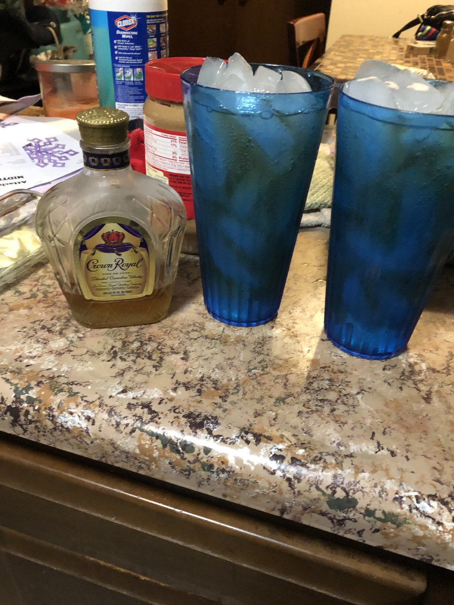 mxgrady80's tweet image. When your bro-in-law finally gets done with college it’s time for a whiskey