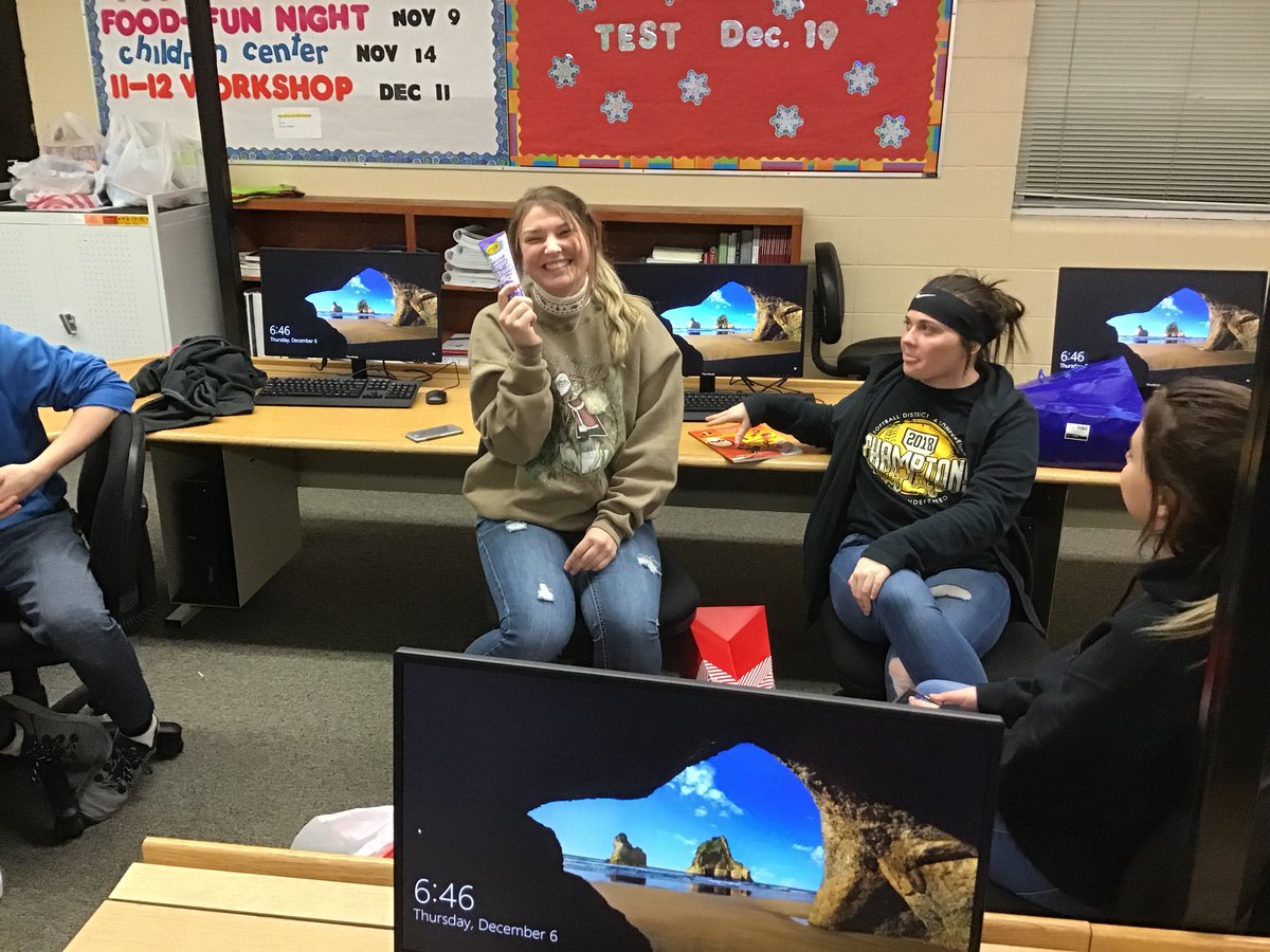 PurdyFBLA's tweet photo. FBLA Christmas Party 2018! Cookies, Cocoa and “Christmas Vacation!” Oh and a fun gift exchange too! @PurdyRIISchools @ash_mason14 @kayewright22 https://t.co/Z8ypTBhorM