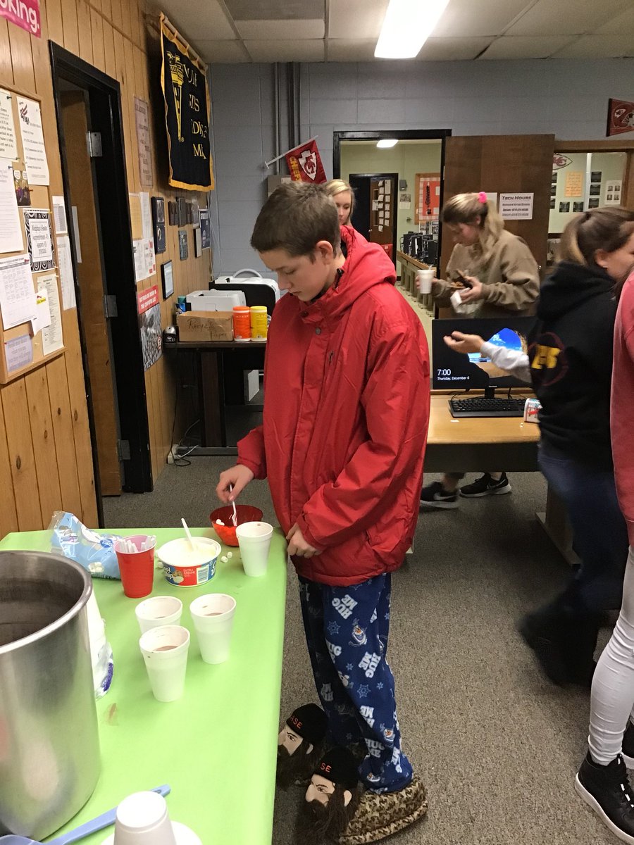 PurdyFBLA's tweet photo. FBLA Christmas Party 2018! Cookies, Cocoa and “Christmas Vacation!” Oh and a fun gift exchange too! @PurdyRIISchools @ash_mason14 @kayewright22 https://t.co/Z8ypTBhorM