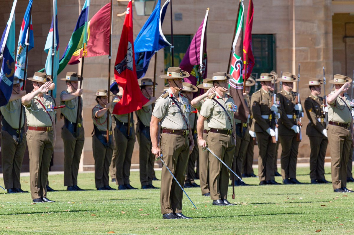 FORCOMDAusArmy's tweet image. #ForcesCommand changes hands: @comdforcomd Major General Gus McLachlan AO handed over command to Major General Greg Bilton, AM CSC at a parade at Victoria Barracks - Sydney this morning #OurPeople @AustralianArmy