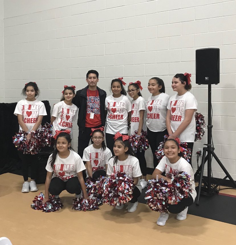 SSAISDShepardMS's tweet photo. FAA band, mariachi and pep squad students had a great time performing at the grand opening for CentroMed. We even had the honor of meeting Mayor Ron Nirenberg!
#HappyKids
#BuildingCommunityPartnerships
#MySouthSanMyChoice https://t.co/o2DIyauiB9