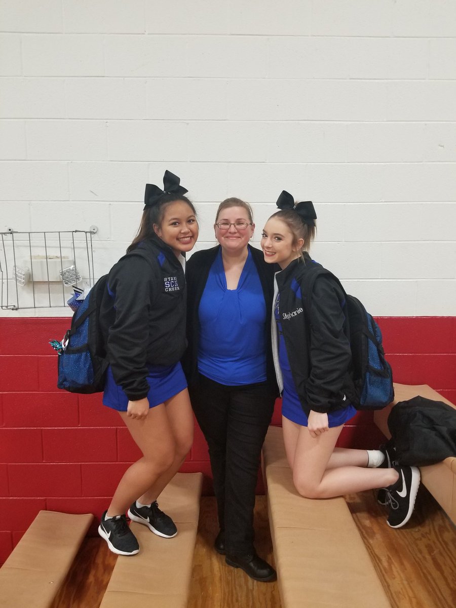 MsBoyntonSCN's tweet photo. A few more fun photos from the #STCCares event tonight! #starssupportstars #scnpride #scnpsych1 #SCNHGIalumn https://t.co/hPkQHtEnC8