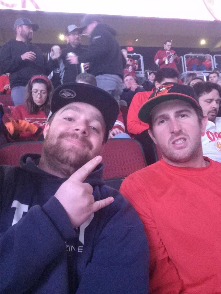 Undenying915's tweet photo. #ourpack go Caps baby!!! https://t.co/kSBnVkJIBz