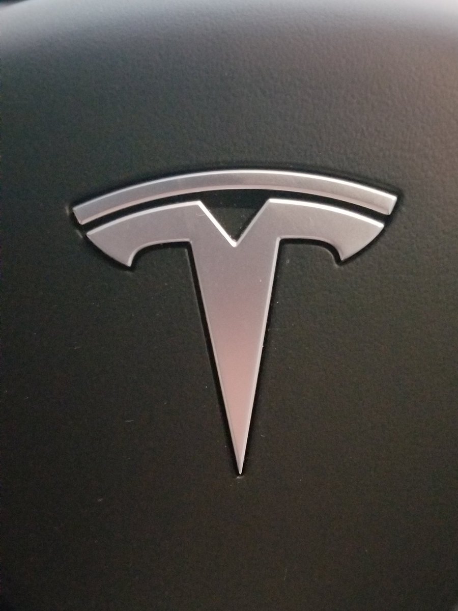 WadeAndersonPT's tweet photo. I am lucky enough to see this in front of me every day.
To me this is a symbol of hope! 
Thank you @elonmusk https://t.co/aduyIfiSLe