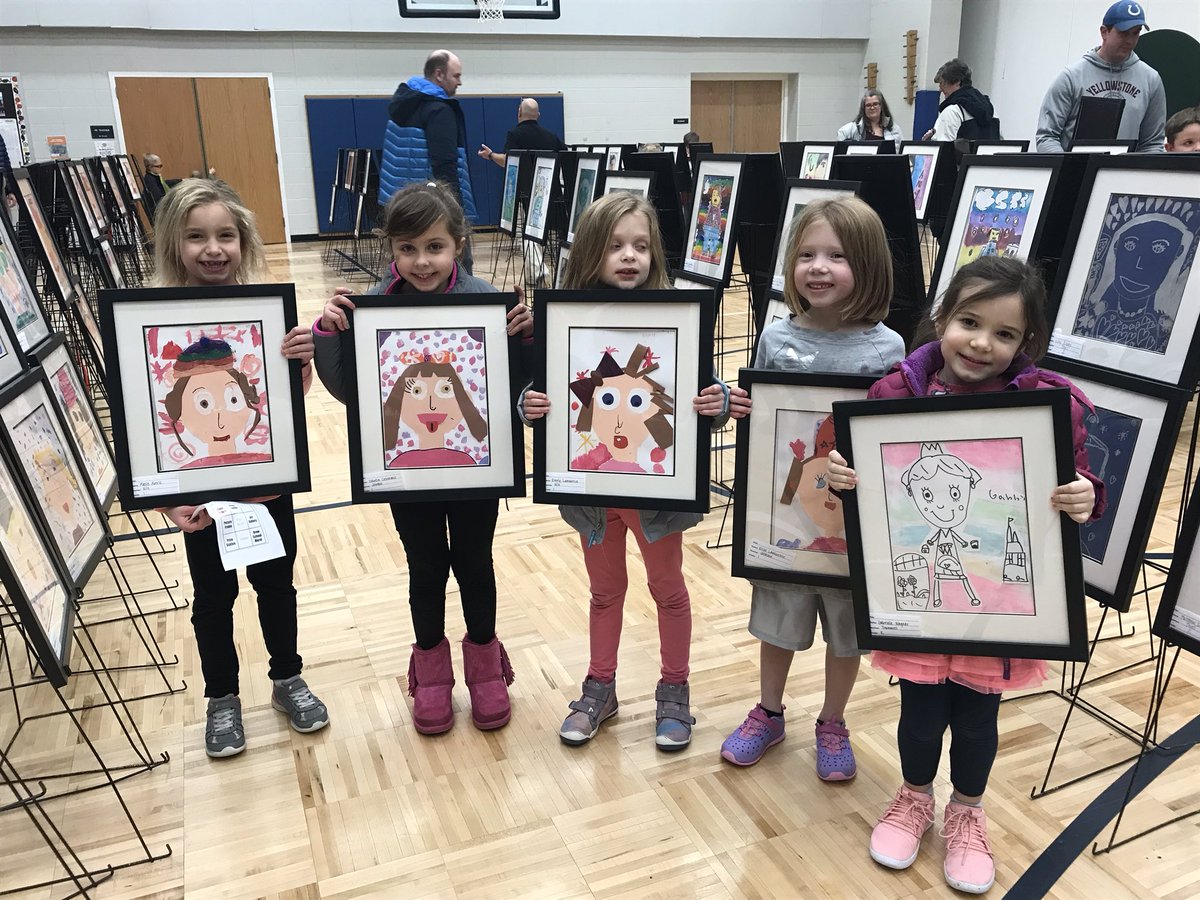 CEArtTeacher's tweet photo. What an awesome turn out for our CE art show! Thank you CE families for supporting the visual arts. @myccs @CarmelElemPTO #loveteachingart #cerocks #2018 #december #bestschoolever https://t.co/t9uSYI4YiD
