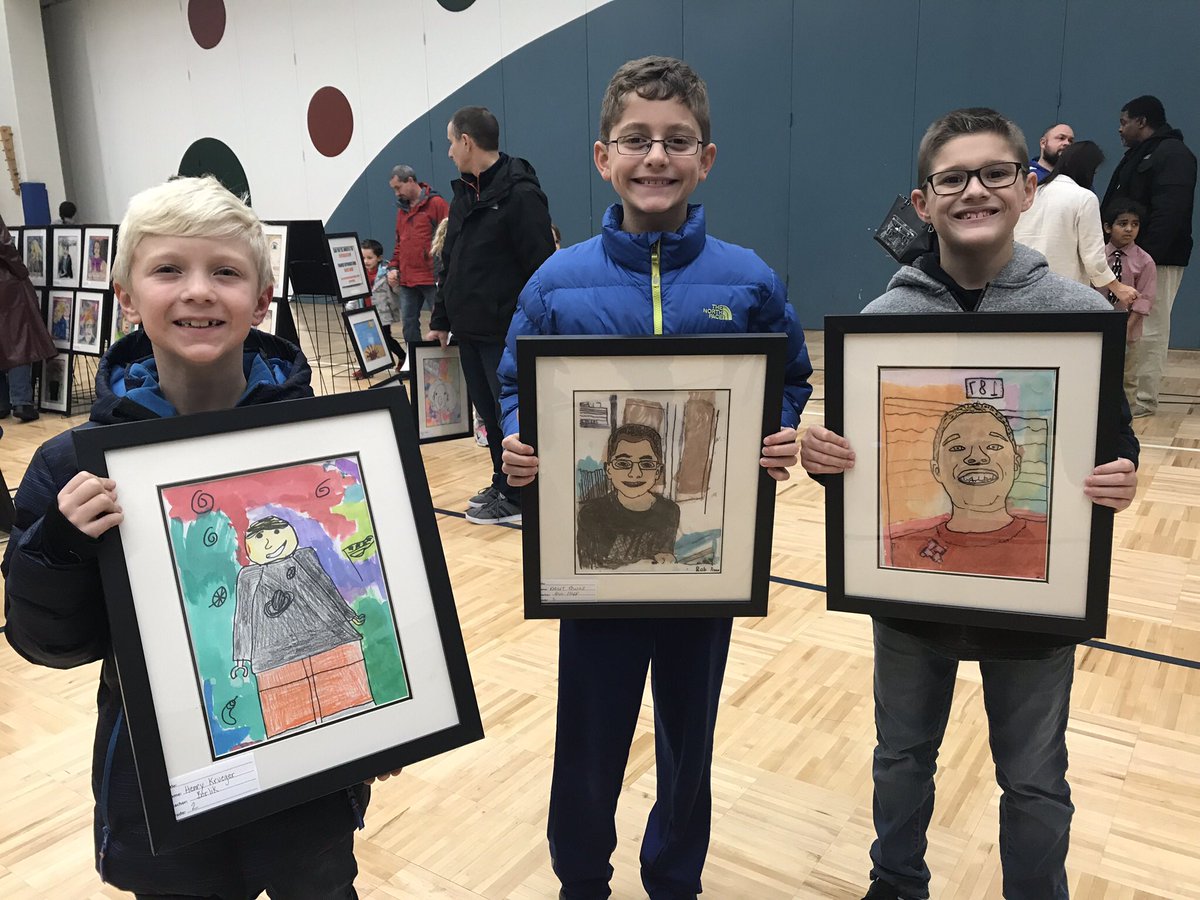 CEArtTeacher's tweet photo. So much fun meeting CE families who support the visual arts. @myccs @CarmelElemPTO #loveteachingart #cerocks #thankyouCE https://t.co/Q8xLiQnWuU