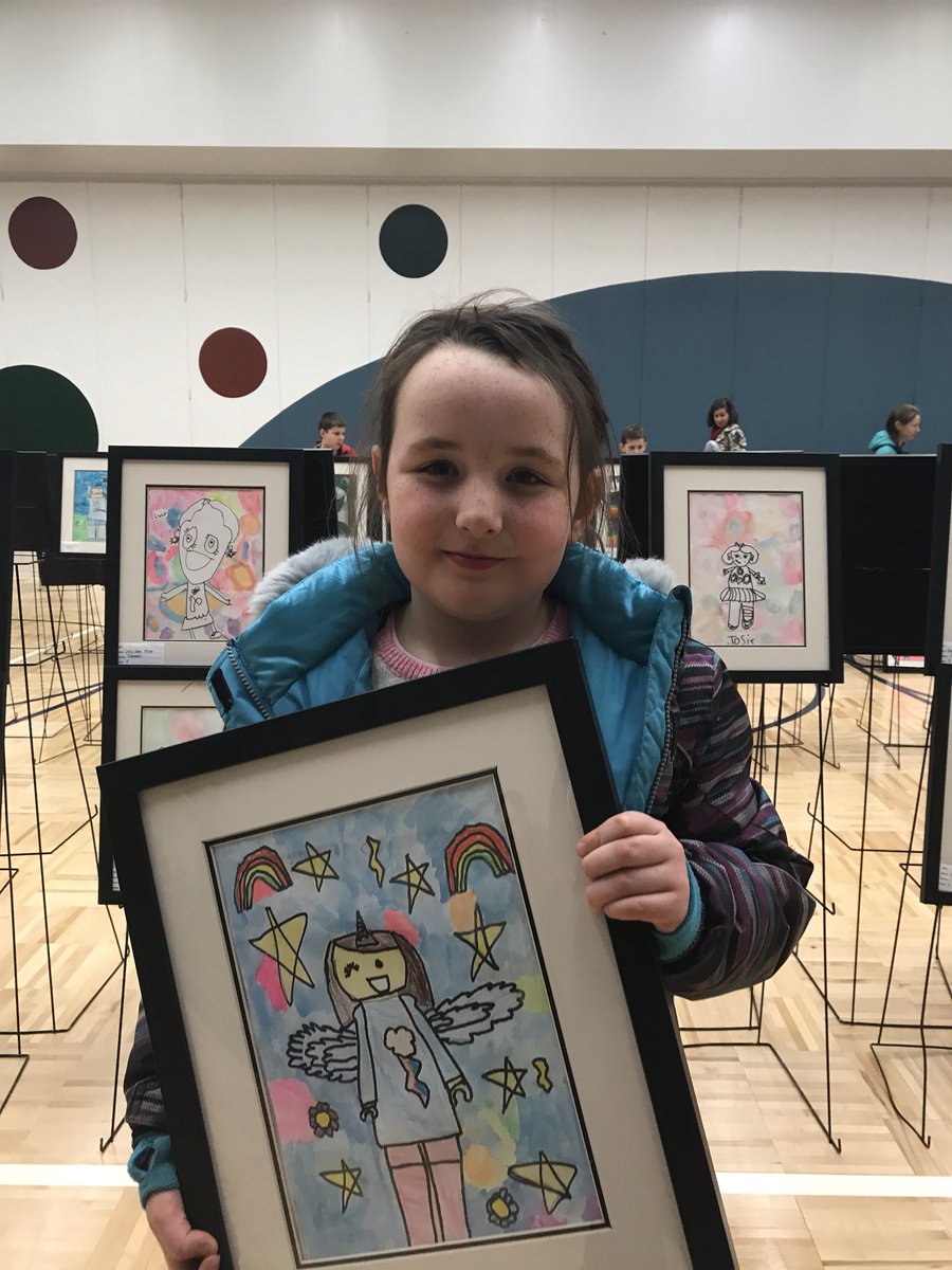 CEArtTeacher's tweet photo. So much fun meeting CE families who support the visual arts. @myccs @CarmelElemPTO #loveteachingart #cerocks #thankyouCE https://t.co/Q8xLiQnWuU
