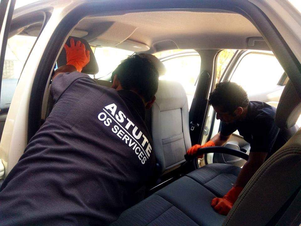 OnTimeLiveEasy's tweet photo. Contact OnTime team now: 1800-102-7391

#OnDemandHomeServices #Painting #carpentry #plumbing #interiordesign #house #car #living #cleaning #carpet #upholstery #carwash #pest #cockroaches #mosquitoes #ac #carcleaning #rodent #termites https://t.co/gef9J7CvYR