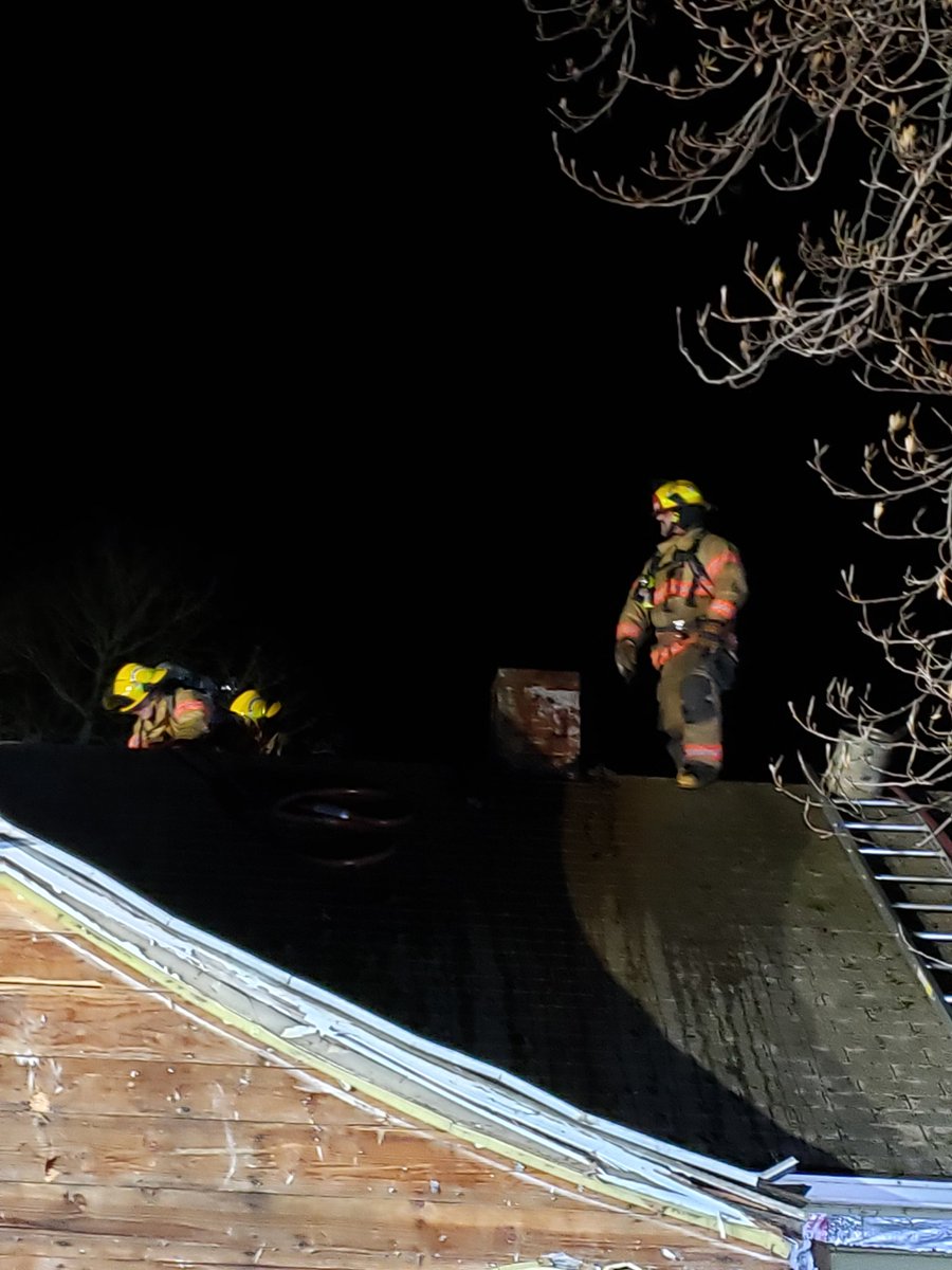 Monitorfdwatch's tweet image. Working on Chimney fire training at an acquired structure.