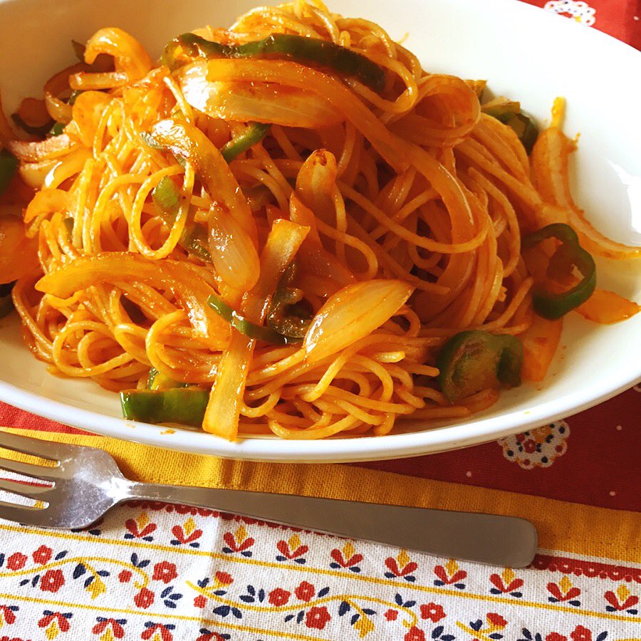 tama2channel's tweet photo. 今日のランチはナポリタン🍝
ナポリタン大好き❤
#lunch
#ナポリタン
#おうちごはん
#ひとりごはん https://t.co/7sNTpohicv