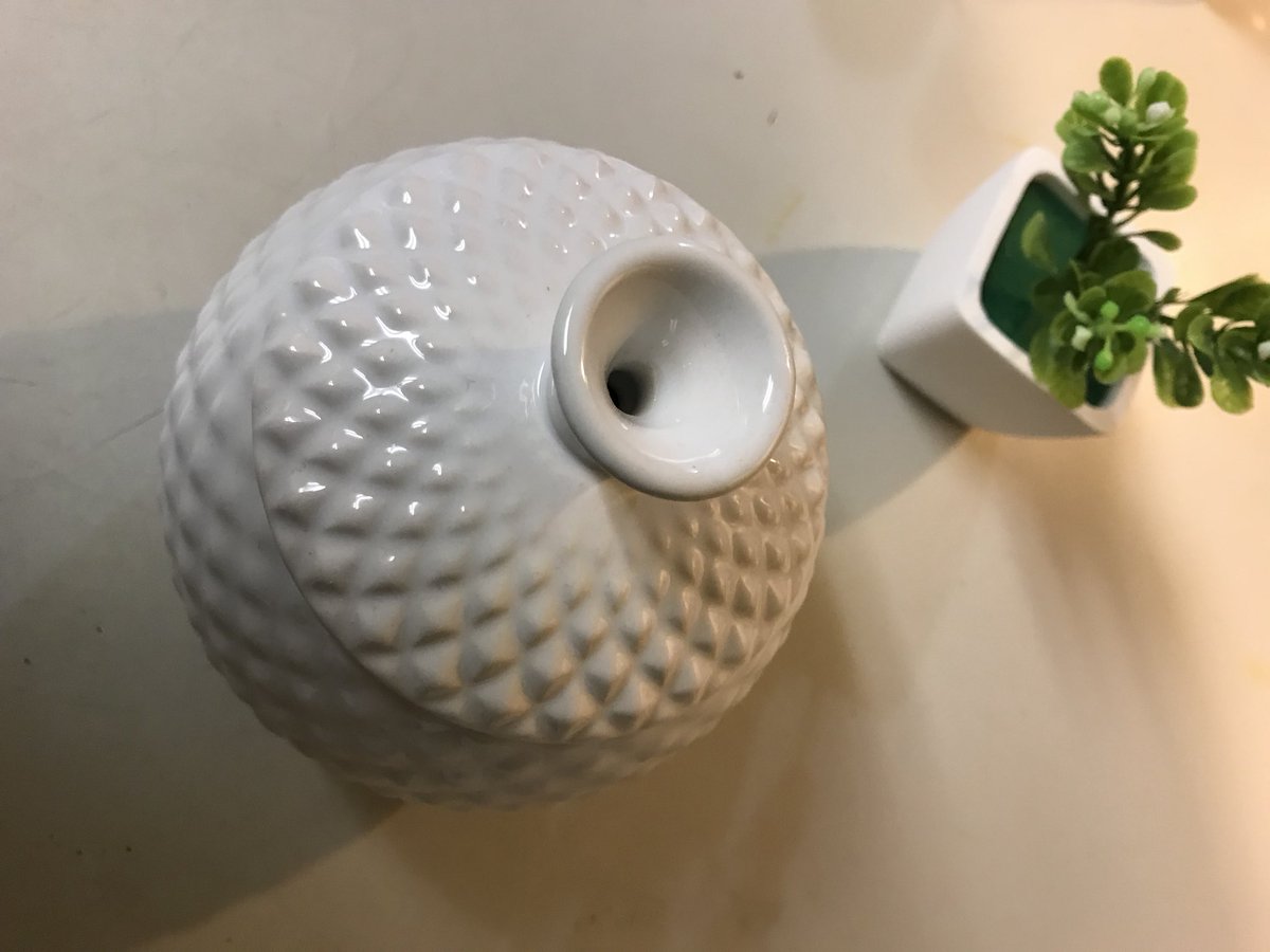 lesa_cap's tweet photo. How cute is this ceramic decorative jar that doubles as a fruit fly trap! If you’ve ever had these pests you’ll appreciate this! When they aren’t an issue you can enjoy the decor! Find on amazon https://t.co/vgfxLDNpyX #sponsored #rankboosterreview #athorbot #fruitflytrap https://t.co/obzfsBQ6uL