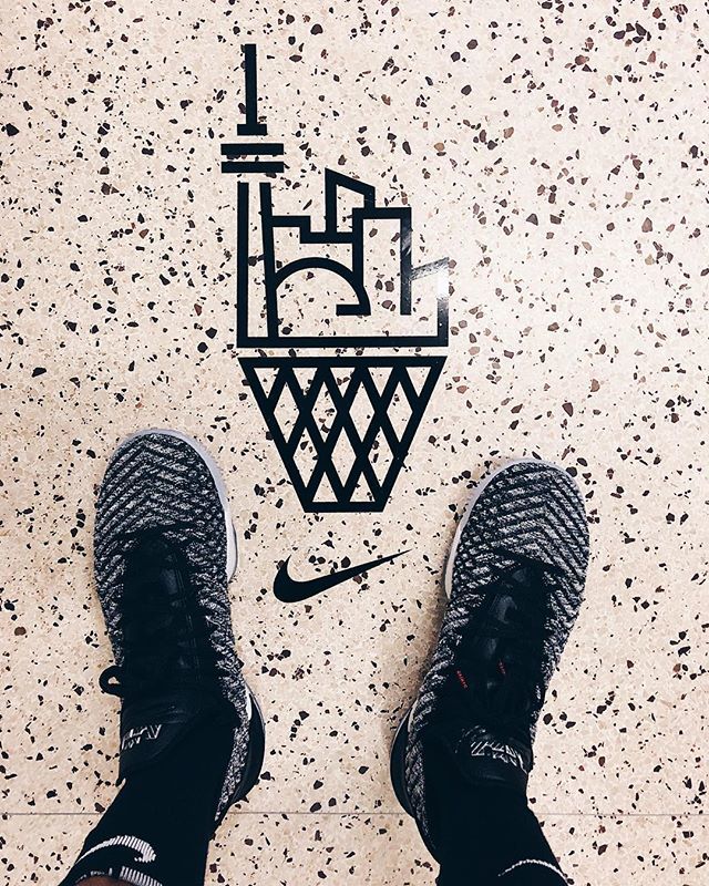 DuaneWatson's tweet photo. Four years ago, Akil &amp; I wanted to do something special to advance the game of basketball in Toronto. New crew, new school. Welcome to Hoop Club. #HoopClubTO  #justdoit #striveforgreatness #oreos https://t.co/xgJBdFiOkB https://t.co/nzwMMJetfr
