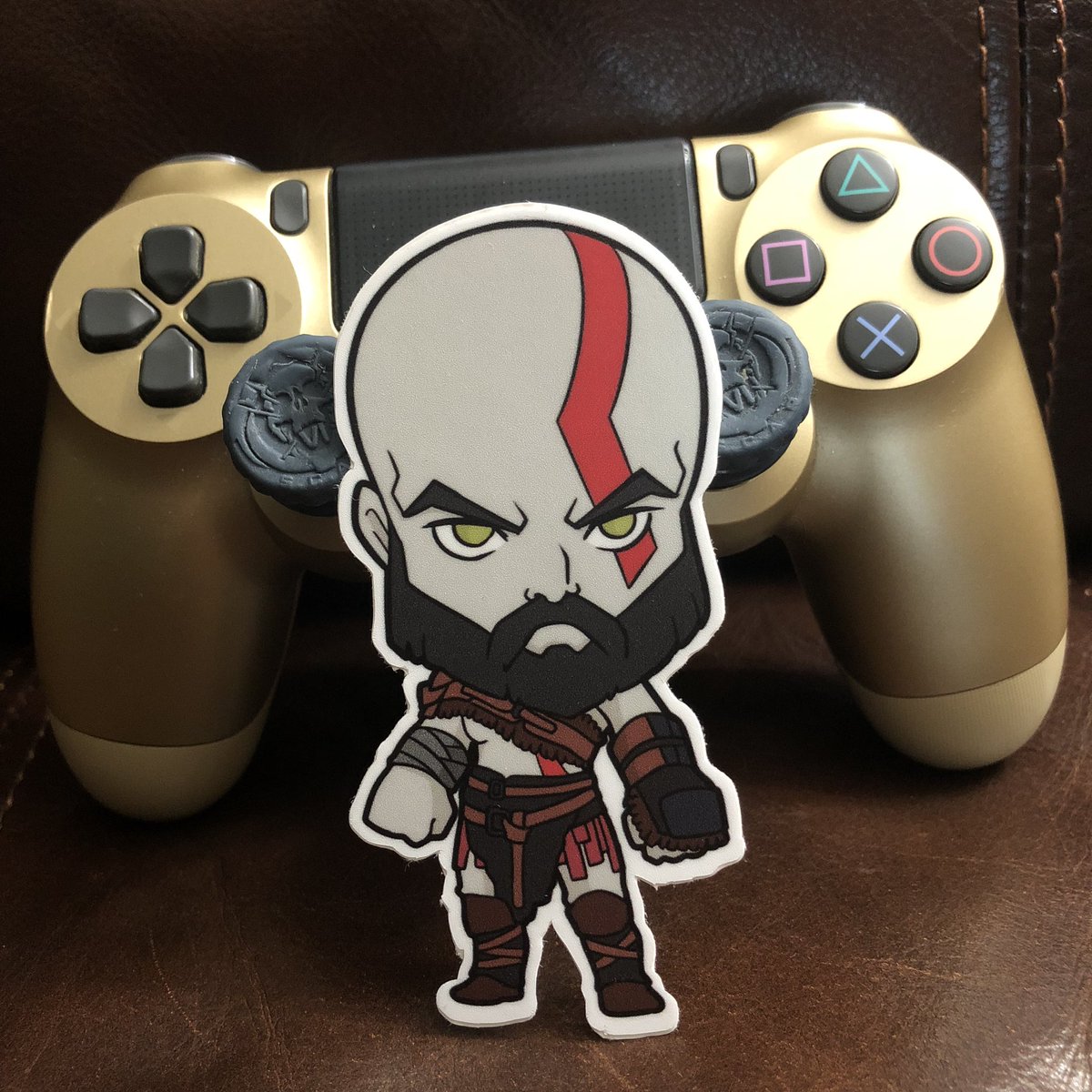 ROBINHOODSKIE's tweet photo. Congrats #GodofWar #TheGameAwads SONY BEST CONSOLE BEST GAMES https://t.co/6etwjFvbEG