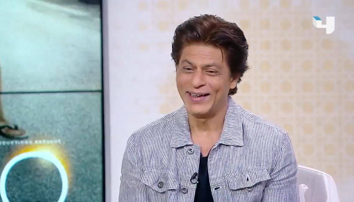 SRKUniverse's tweet photo. "When My Team isn't around with me, in London or New York, my kids become my bodyguards, they ask me to put my hoodie on and protect me." ❤️

: Shah Rukh Khan on MBC interview in Dubai ✨ https://t.co/A7ArJJbG6F