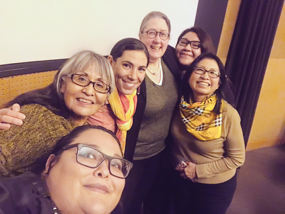 DiinSilversmith's tweet image. I stepped out of my comfort zone and did this thing today. I got to sit along side some great Indigenous women and allies to talk about Media Justice for Indigenous communities @NAU. Thanks for having me. #Arizona #NativeJournalists #JournalismMatters
