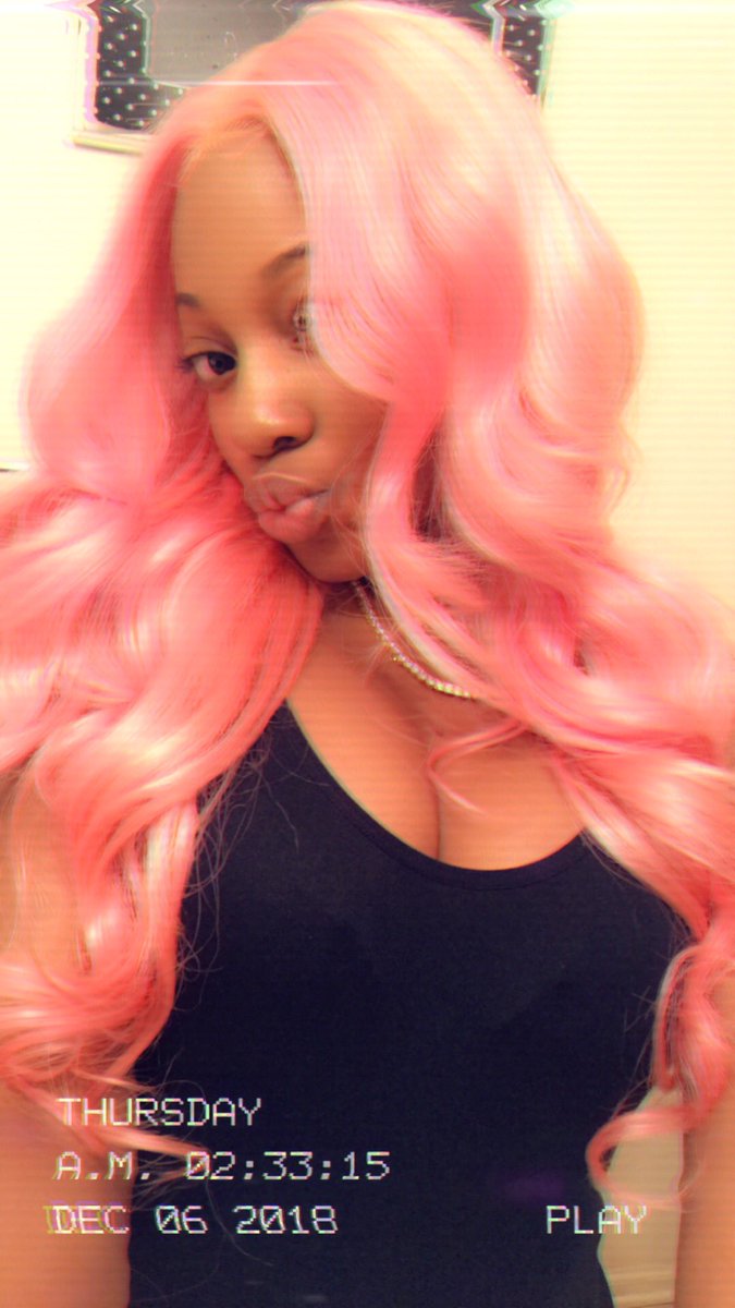 QueenT_20's tweet photo. PINKY💞& The Brain🧠 #ThisAllMe💁🏽♀️ PERIOD! https://t.co/ZhbGEb7PMg