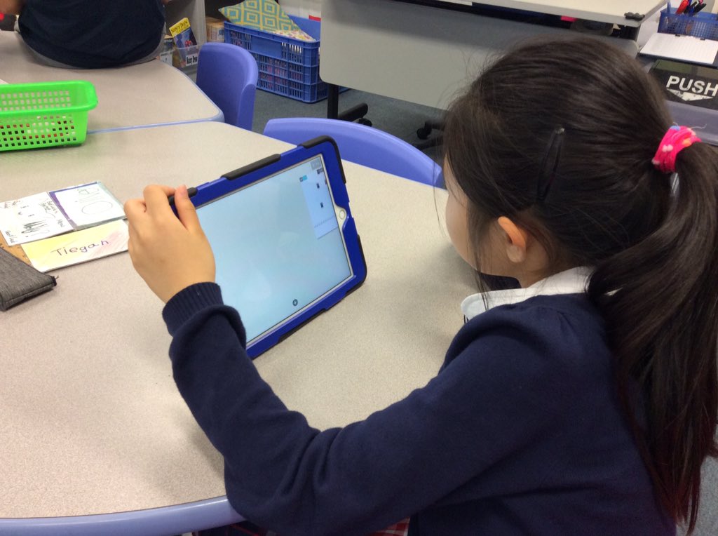 krobbins84's tweet image. Last day of #weekofcode #hourofcode with @hopscotch where kids get tutorials on how to build their own game! #aisgz