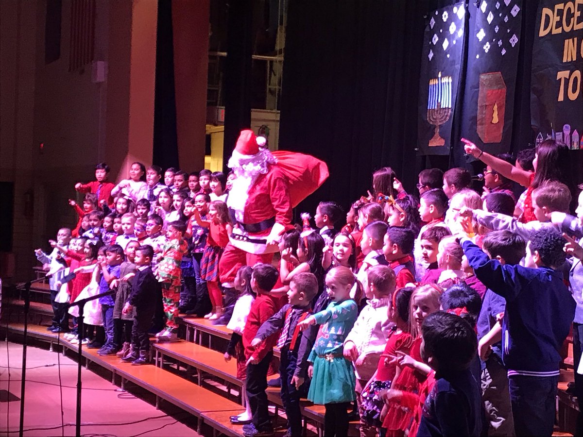 D84North's tweet photo. What an awesome performance from all of our PreK-2nd graders in last nights Winter Concert!! Special thanks to @TPausa1 and @violaartroom for their magical direction and hard work!! #decembernights #ohwhatanight #dolphinssing #D84onTrack https://t.co/0c8NrI6vc3