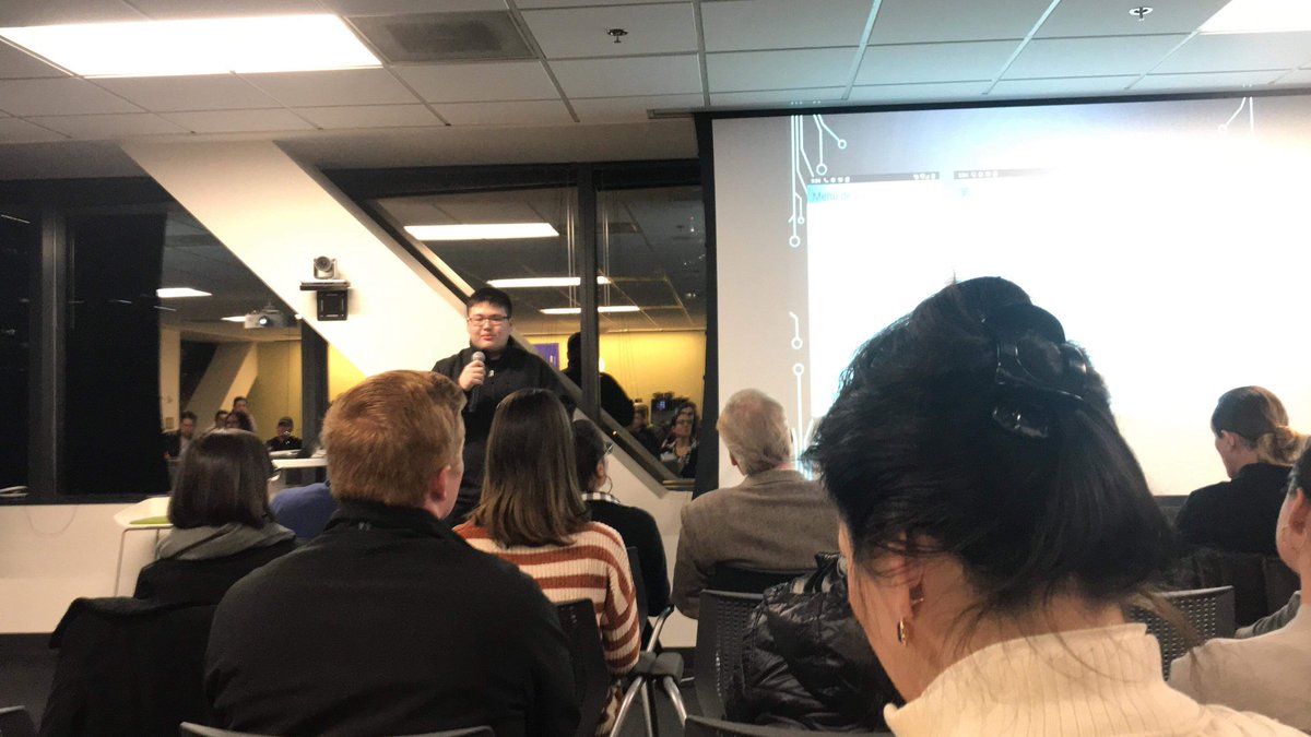 LightningAlchem's tweet photo. Me presenting my app Jargonaut at Ebay headquarters in Bellevue Washington. https://t.co/otnCyM1s56