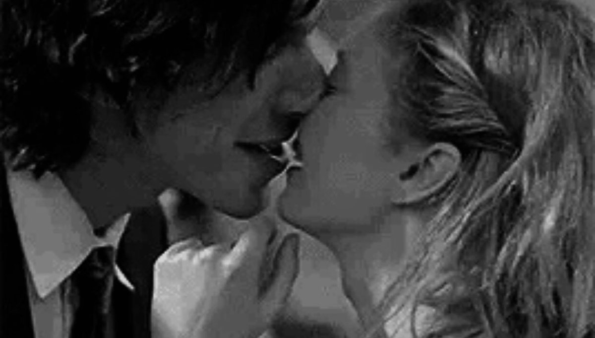 ConnixKo's tweet photo. @C0NFLICTEDKYL0 Once the sky darkened, they both decided to turn in for the night. They gathered their things and Ben walked Kaydel to her quarters. 

“I had a really good time, Ben. Thank you for everything.”

She somehow worked up the courage to reach herself up and kiss him. https://t.co/zToTrqD6RF