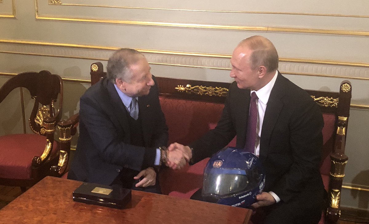 путин и бухгалтер из швейцарии