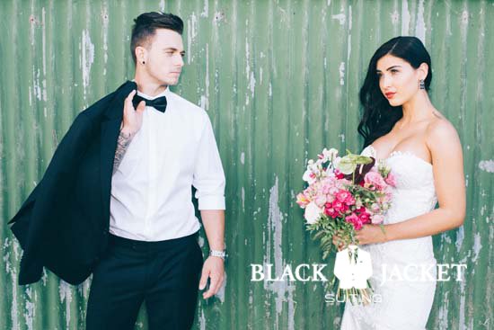 YLWeddingGuide's tweet image. Confidence comes from wearing a well-fitted tailor-made suit from @blackjacketsuiting. Details on how you can WIN one here: buff.ly/2AWu6gk (see prizes tab 😉) #ylwgexpo #groomsuits