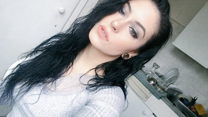 I&rsquo;ll be at the #Prague #erofest today!! Any one gonna come see me? https://t.co/9Ee1yZ2wZc<a href="/tag/prague"class="tags">#Prague</a><a href="/tag/erofest"class="tags">#erofest</a>