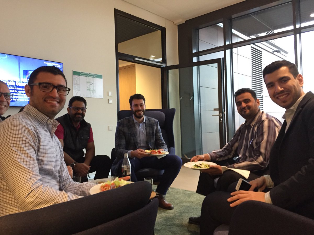 galia_alessi's tweet photo. A great start to the 2nd module of the MBA International Healthcare Management Class of 2020 @FrankfurtSchool. Get together lunch for students programme management and professors. #fsihm https://t.co/3xjeOSBnqX