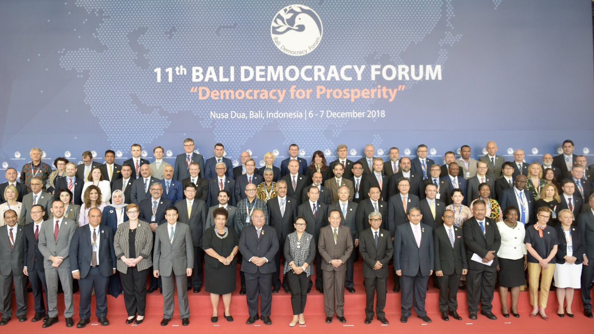 PLdiIndonesia's tweet photo. #BaliDemocracyForum 11th in Nusa Dua, #Bali. Congratulation to #Indonesia for creating important platform to defend, discuss and project #democracy in view of so many challenges! #Poland was represented by H.E. Ambassador Beata Stoczyńska #BDF2018 https://t.co/fS8tBhmc79