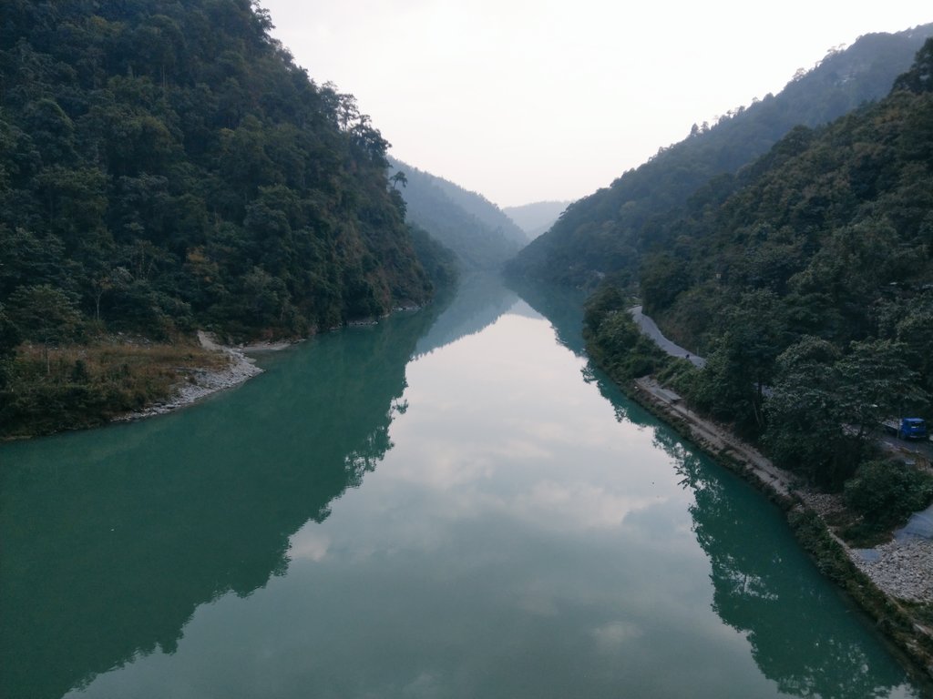JordenJigmie's tweet photo. One more time around #Gorkhaland. Went around like a nomad and I loved every second doing so... Missing #Mangpoo side now which shall be posted soon.
Mighty #Teesta and #Rangeet
#I❤Darjeeling.
#HTC #U11 https://t.co/8huE9YnIlo