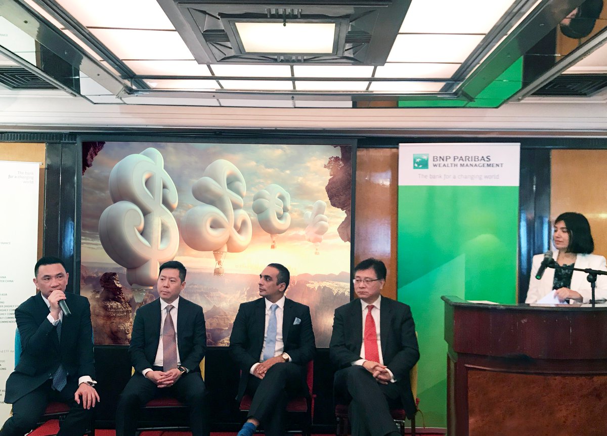BNPP_Wealth's tweet photo. “We view the medium-term outlook for the #USD as bearish” Our specialists along with @BNPParibas Global Markets  #FX strategists at an exclusive interaction for clients in #HongKong yesterday. https://t.co/ATMr96NUNn