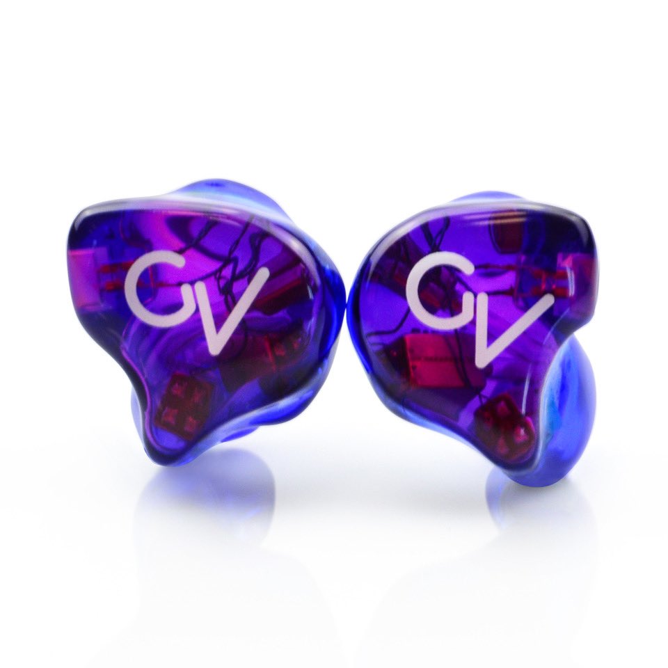 We all need some UV in our lives in the #UK with all this rain at the moment!! Blue shells with burgundy faceplates - it’s amazing how colour combinations can change the perspective. Contact the team today and discuss your potential design and model options, we’re here to help..