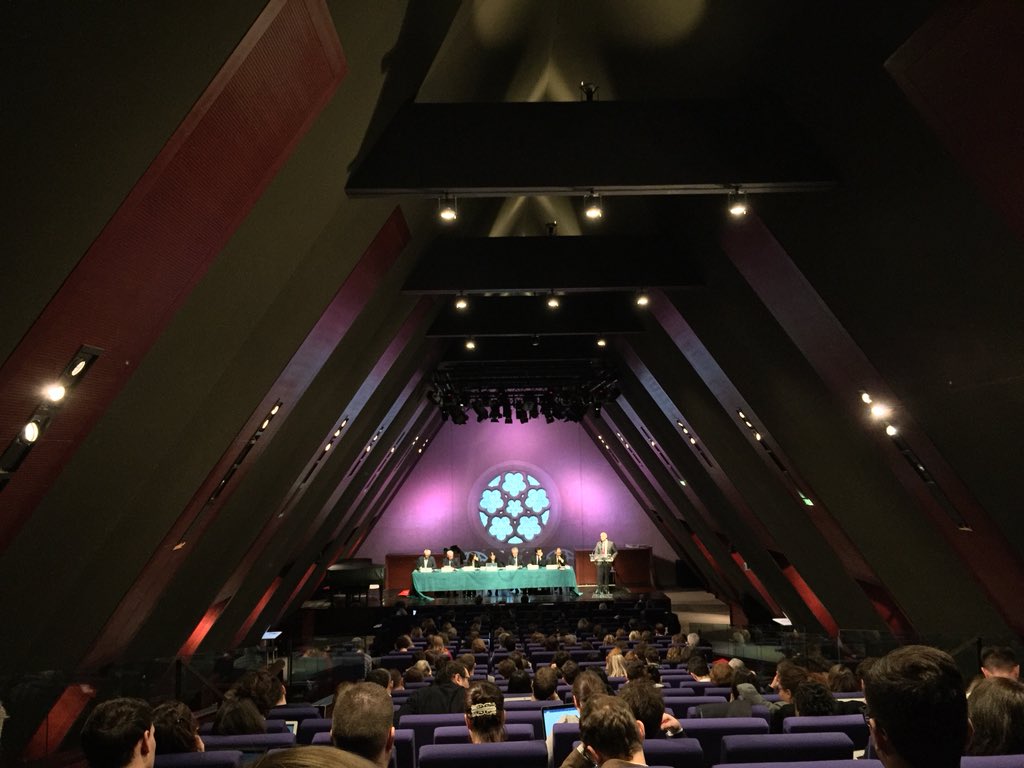 M2DRHP1's tweet photo. Le @M2DRHP1 a la chance d’assister au 33ème colloque de droit social, organisé par J.E. Ray, directeur du master, et @DallozFormation. Intervention de P.A. Imbert, conseiller social d’@EmmanuelMacron. Quelle place pour les syndicats dans le nouveau modèle social? https://t.co/yxRYmVz3q6