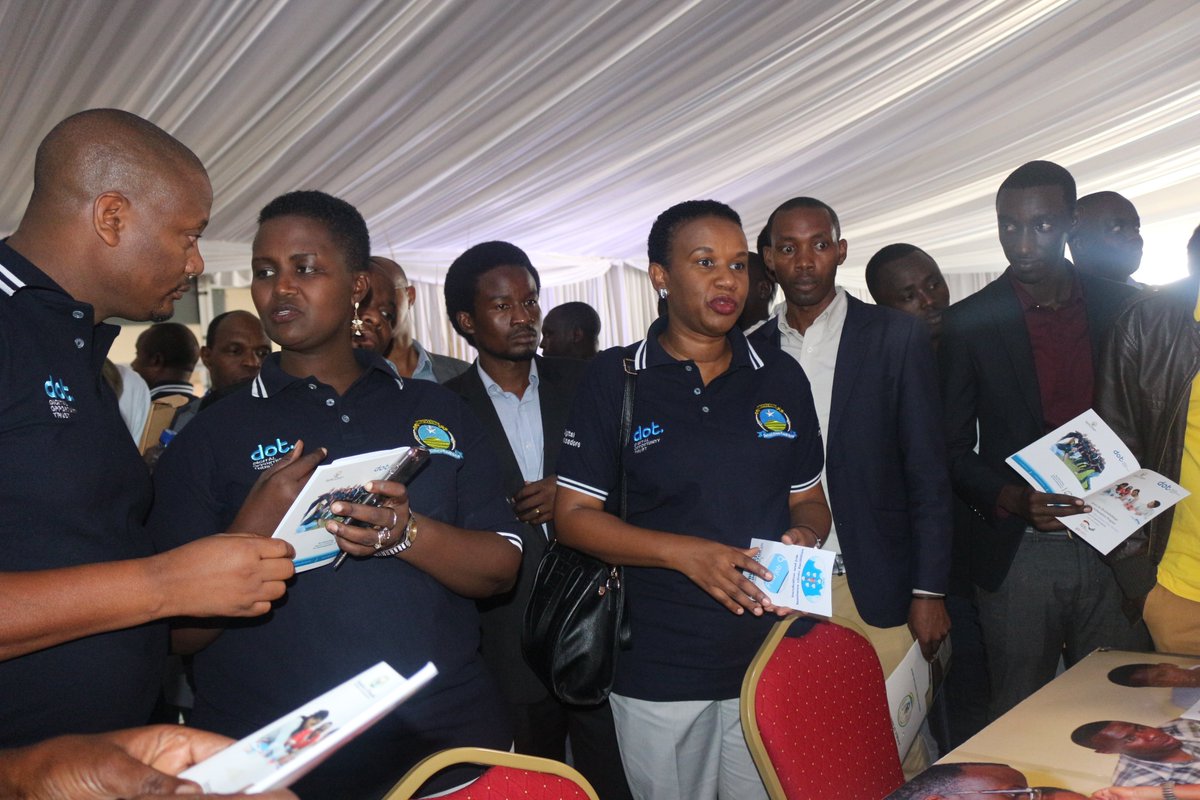 DOTRwanda's tweet image. .@FRwanyindo, Minister @RwandaLabour and Vice Mayor @CityofKigali visiting @DOTRwanda stand at #KigaliJobFair where they were explained that #RDAP offers #DigitalAmbassadors ( fresh graduates) work experience  relevant to transition to job market @RwandaICT @DigitalOppTrust