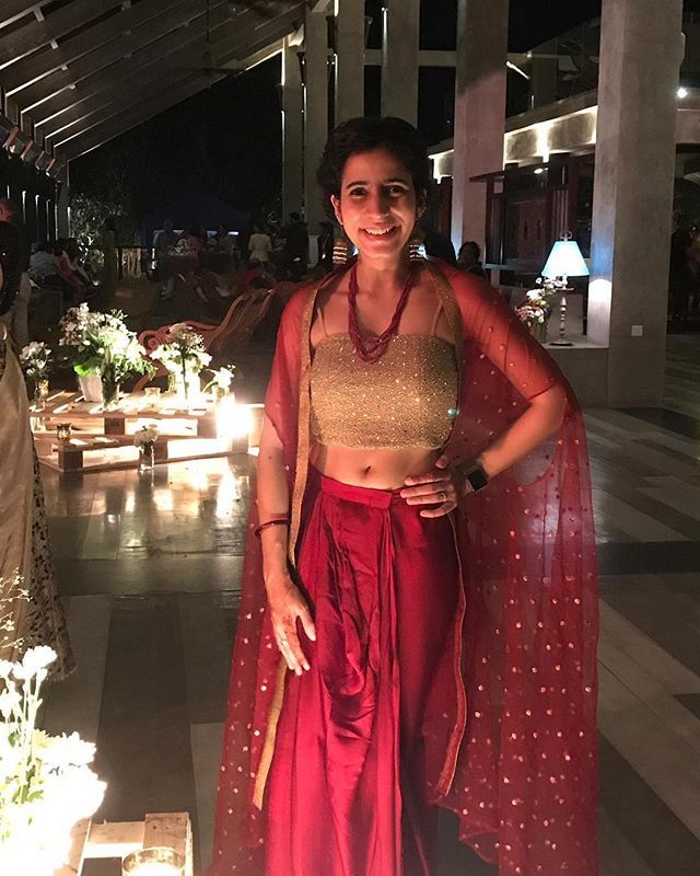 Sanvarii's tweet photo. This amazing one for a wedding in Sri Lanka!!
Contact us on sanvari.shah@gmail.com or DM us for inquiries!! #instafashion #handcrafted #indianfashion #indiantradition #clientdiaries #india #womensfashion #indowestern #sanvarishah #ahmedabaddesigner https://t.co/SuOVA40OSg https://t.co/OgunTgr1uI