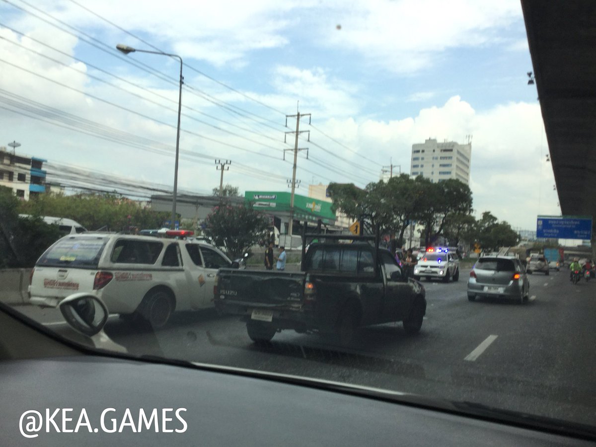 Boysetup's tweet image. บางนาตราด กม. 5. เลยตึกเนชั่น รถชน หลายคัน  ขาออก. กู้ภัยถึงที่เกิดเหตุแล้วครับ 

@fm91trafficpro @js100radio @TRS995radio