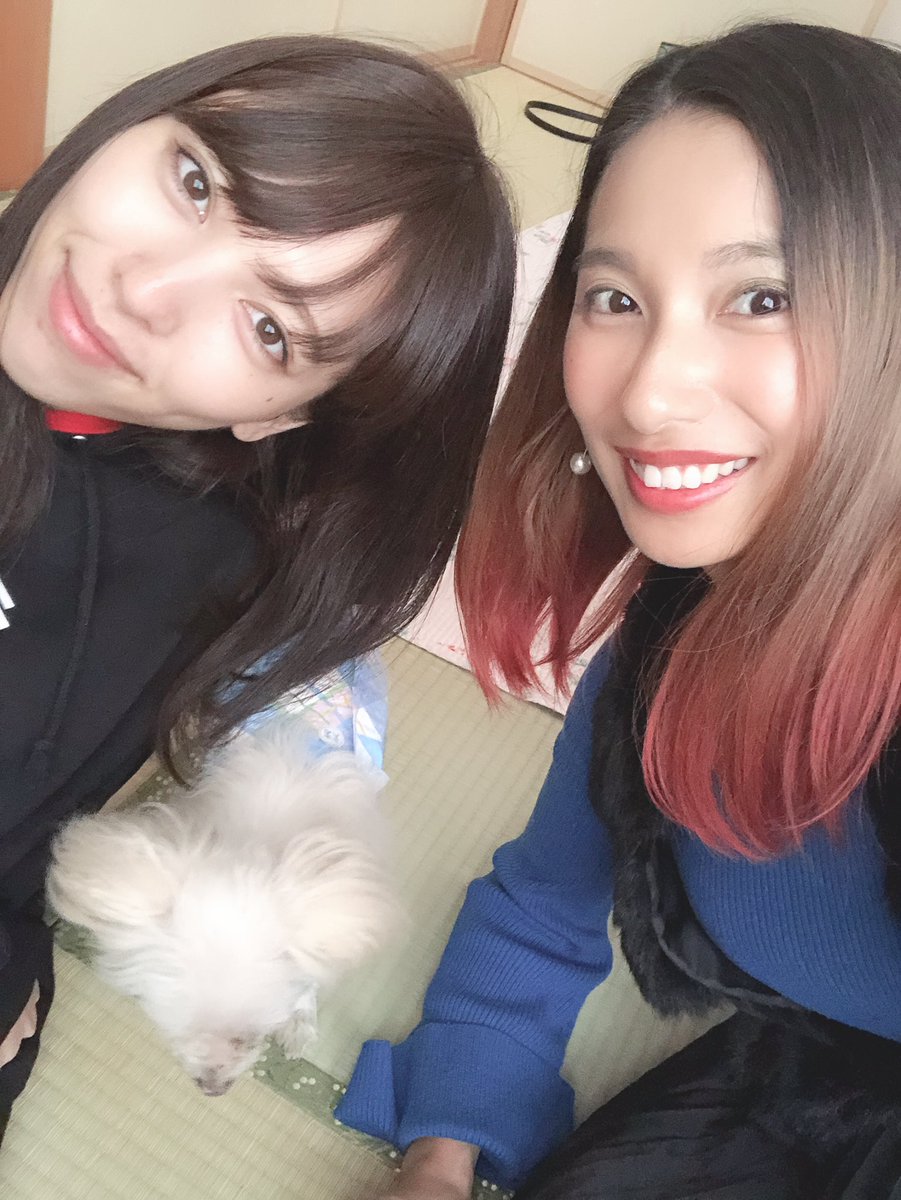 yunchanmaan's tweet photo. 美人のお友達
はるるが広島のど田舎にきてくれました😂
滞在時間
☕️15分
🏠10分😂
このちょっとのために遠いのにきてくれるなんて😂❤️
会えてちょー嬉しかった!!!
ありがとう✨
そして #emmust 着てくれてた💕
@1204harukano https://t.co/FU8yZlvs8g