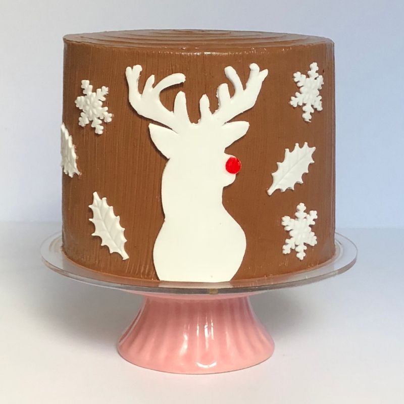 preneur_world's tweet photo. Featured on SLOAN! #AskTheExpert - Yvonne Lam @mybaker_co shares her top tips to help you pick the perfect #ChristmasCake from different flavours to #vegan alternatives and more #TheCakeConcierge #MYBAKER https://t.co/5uxO7Wp5Ai https://t.co/80e14z2DGL