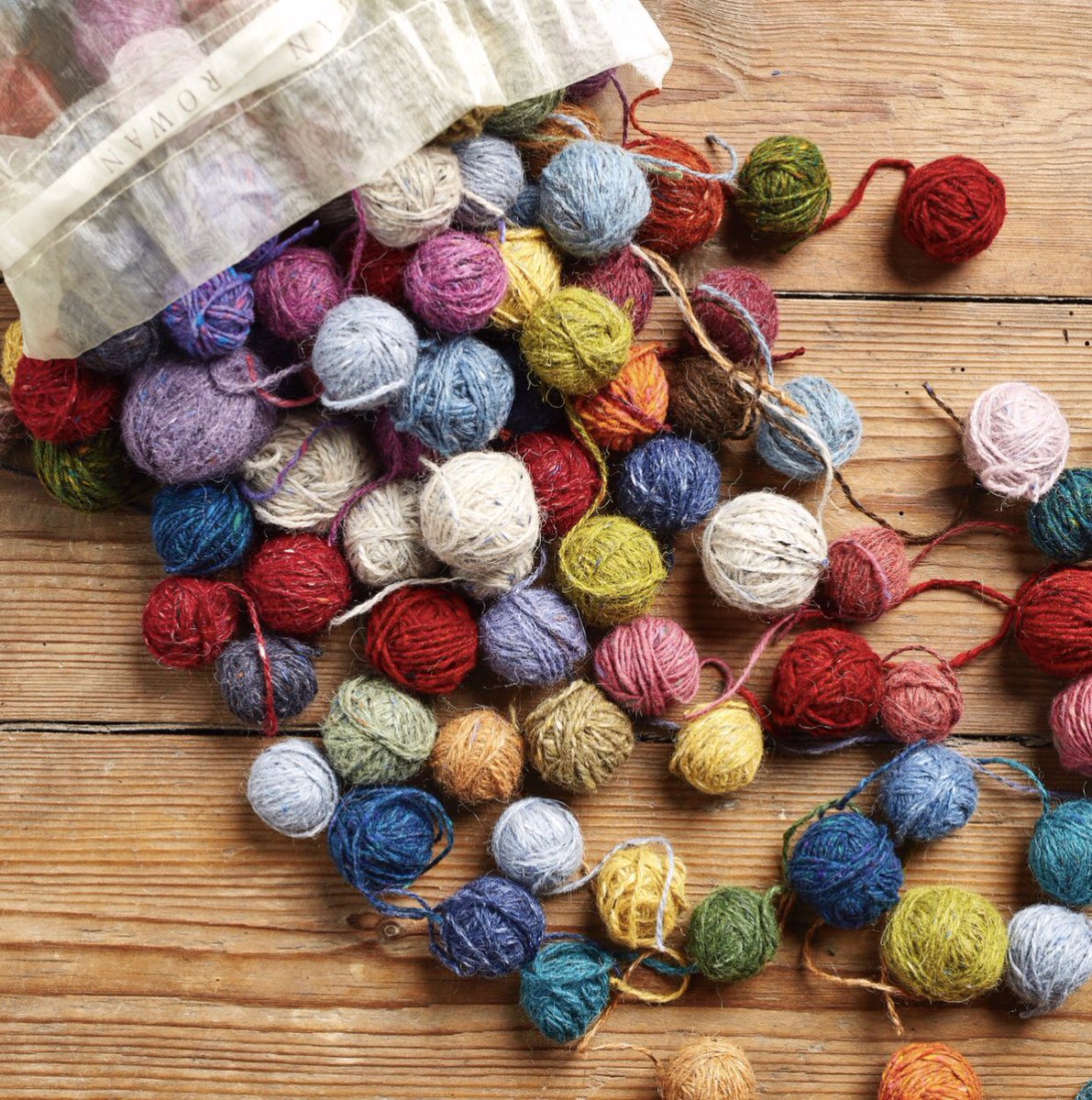 A little bit of Felted Tweed colour inspiration from my book A Story In Yarn <a href="/quail_studio/">Quail Studio</a> <a href="/RowanYarns/">Rowan Yarns</a> to brighten up a misty, grey Friday.