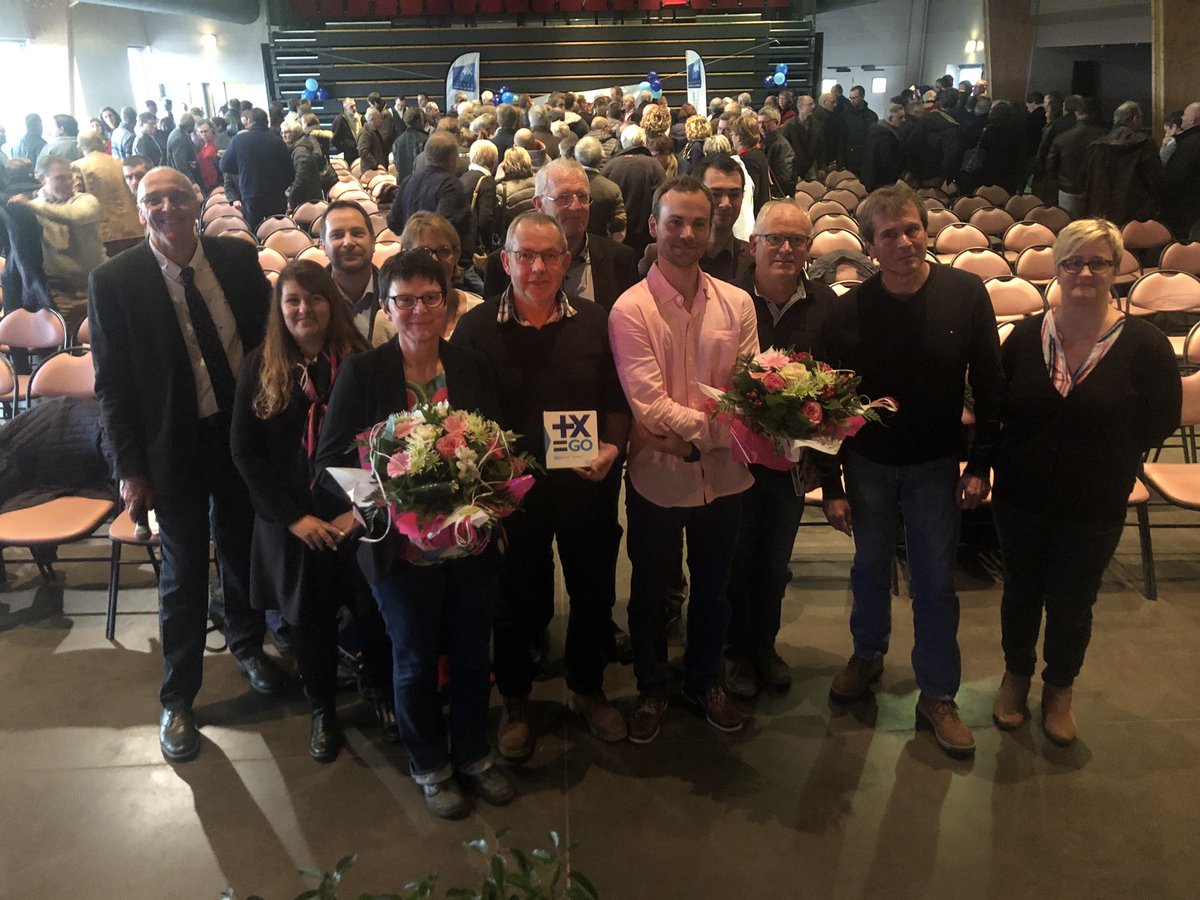 bpgo_agri50's tweet photo. Retour en image sur cette belle journée de remise du Prix de la Dynamique Agricole à St Sauveur Lendelin @bpgrandouest #PDA2018 #lareussiteestenvous #teamagribpgo #lapassionduterrain https://t.co/tQTMZtDx1g