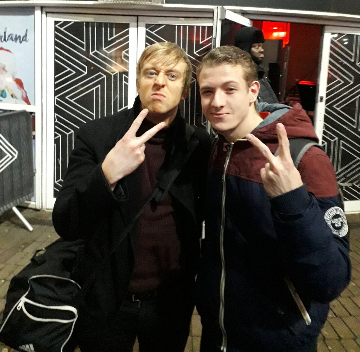 npullman23's tweet photo. What an amazing night @fightforeveruk ๐ค๐ป @TheFlipGordon @CodyRhodes @Travis_BanksPW #FlashMorganWebster #VIP #MeetAndGreet #FlipArmy #TheElite #TooSweet #OneSweet #Modfather #TheKiwiBuzzsaw #WWENXTUK #BritishWrestling #IndieWrestling #FightForever https://t.co/zTcjC1PyLT