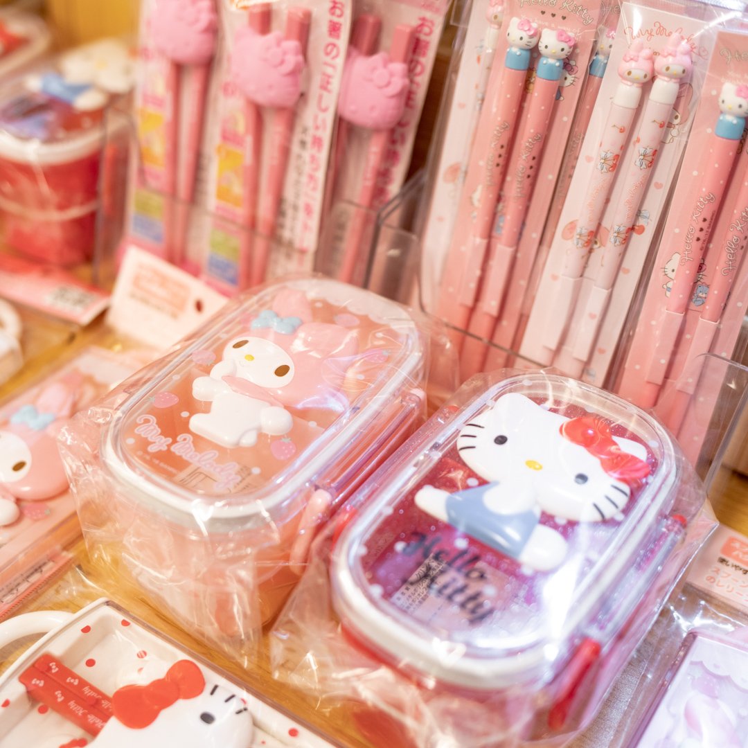 Japan Centre On Twitter Life Never Gets Grey When You Ve Got My Melody マイメロディ And Hello Kitty キティちゃん Shop Their Wonderful Range Of Merchandise From Home Ware To Sweets At Japan Centre Panton