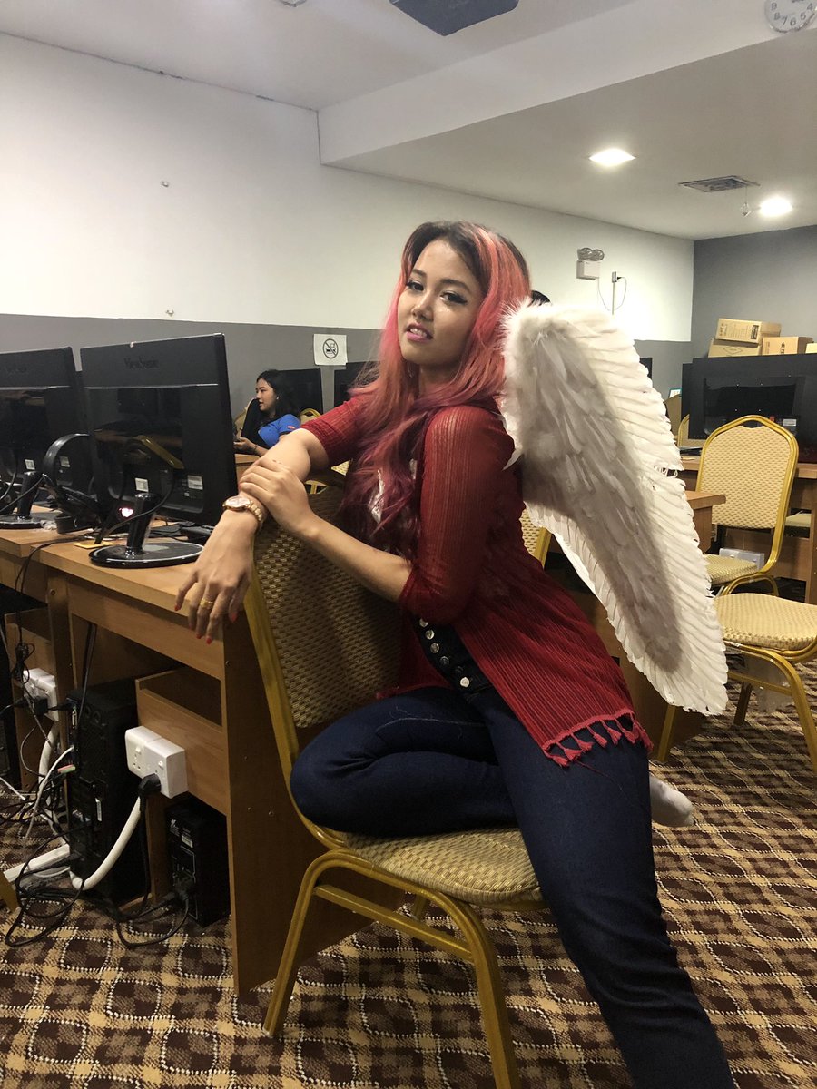 PhooPhooPyaeSo2's tweet photo. Wanna be ur angle https://t.co/yq2yEJ4odr